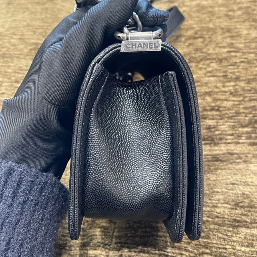 Chanel 黑銀荔枝牛leboy小號29開 卡標齊全 附件防塵袋 卡 尺寸約21x13-9