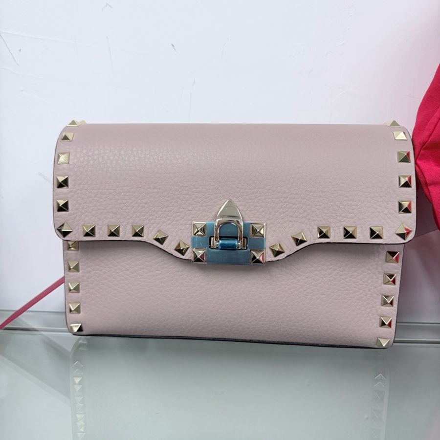 Valentino-4