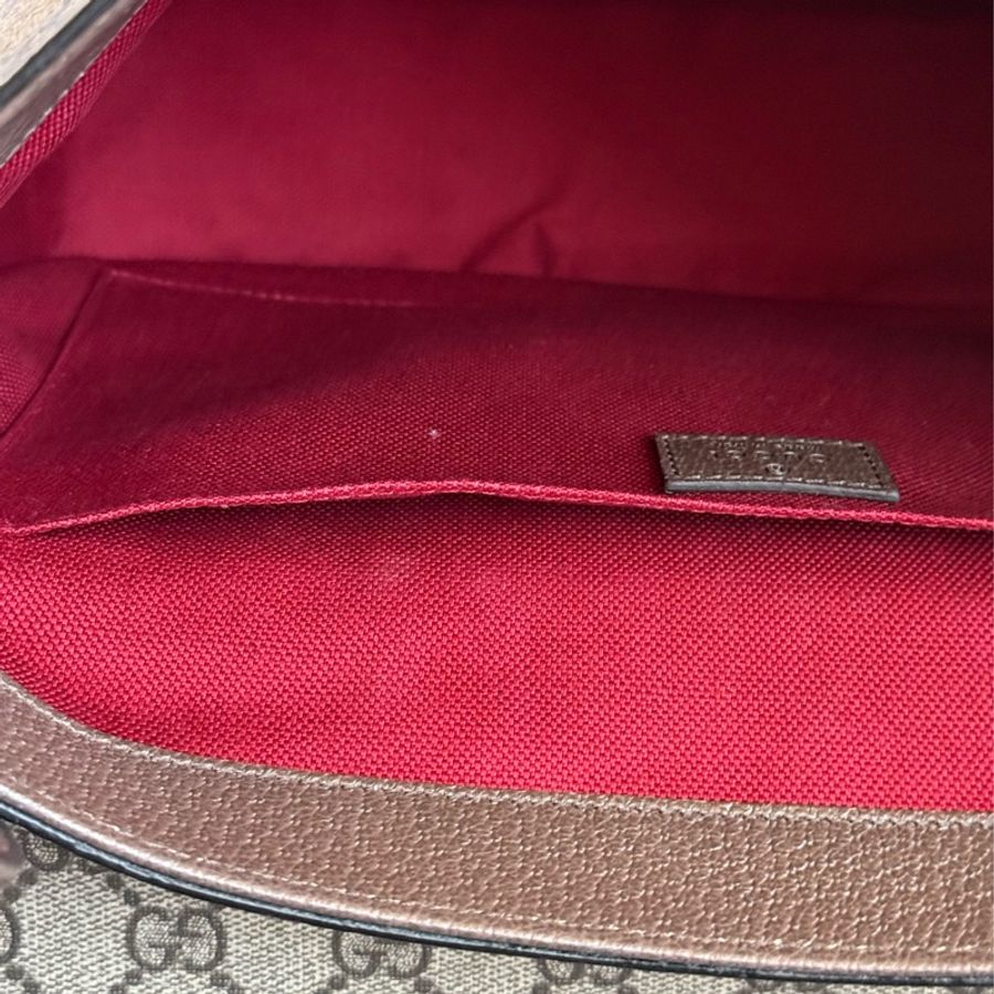 GUCCI 郵差包 658542 K9GSN 8358-28