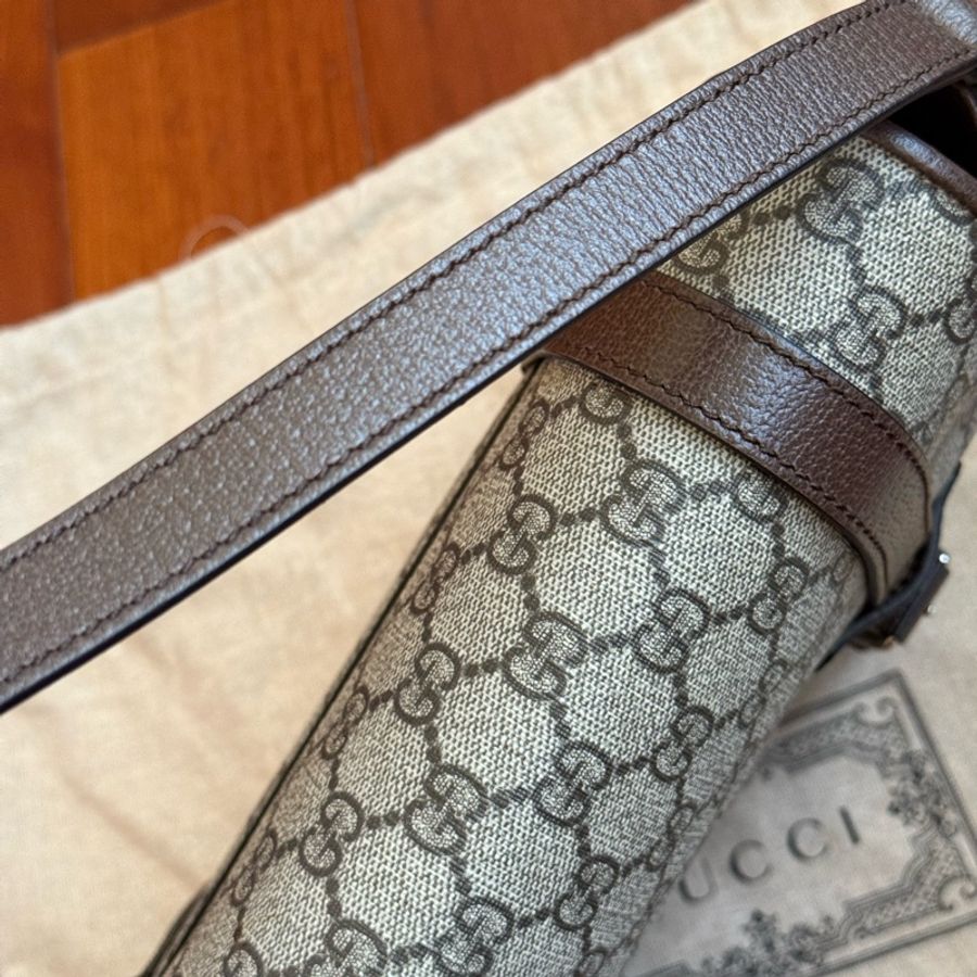 GUCCI 郵差包 658542 K9GSN 8358-36