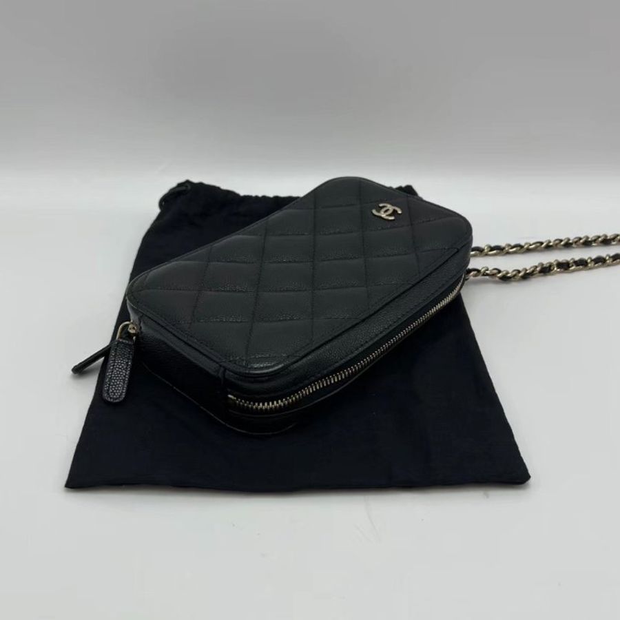 CHANEL 黑金荔枝牛皮手機包10*17.5*4 98新配件塵袋-2