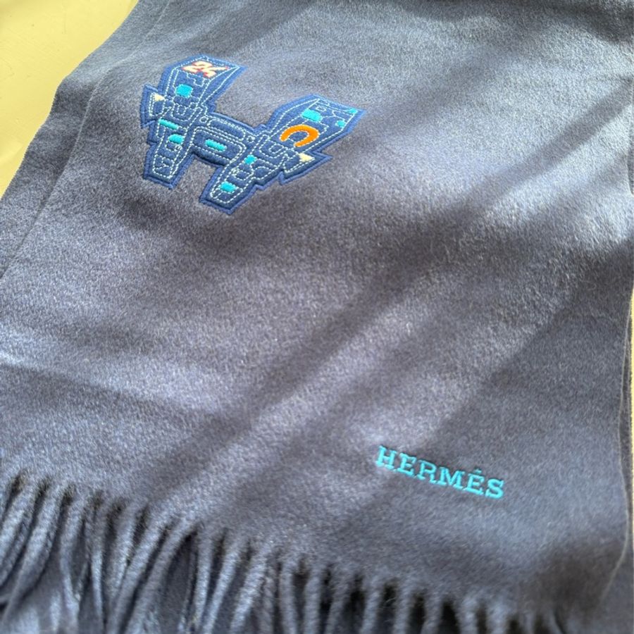 HERMES 深藍色刺繡圍巾-4