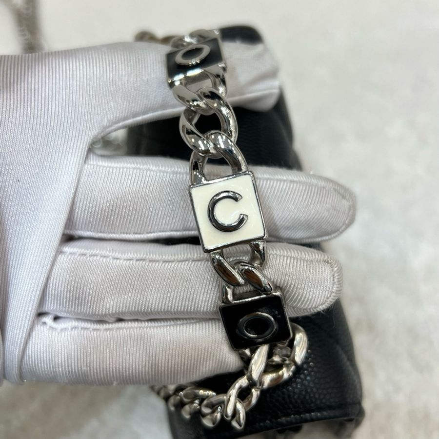 Chanel香奈兒 黑銀荔枝牛琺瑯手柄mini鏈條包小廢包-18