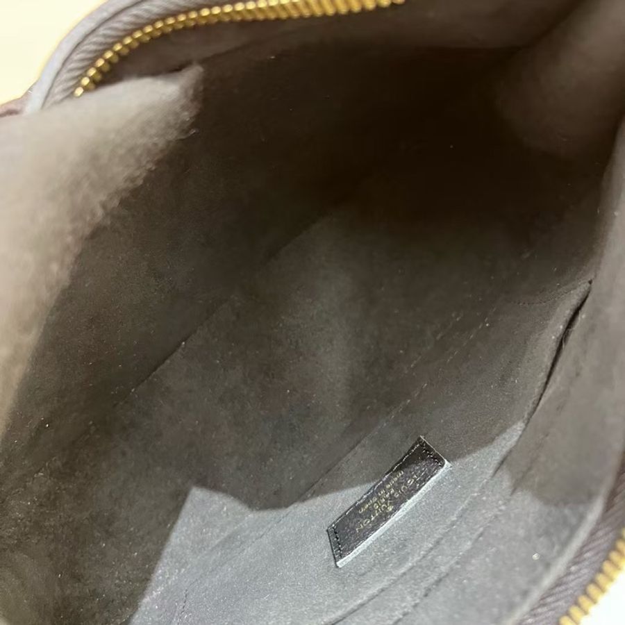 99新LV全皮黑色牛角月亮包bagatell-10