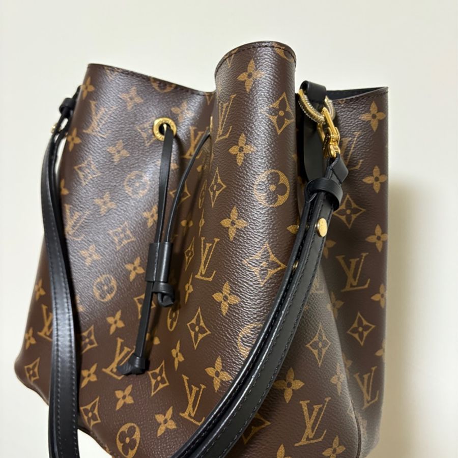 Louis Vuitton LV Monogram NeoNoé MM 水桶包 型號 M44020 極新保存・金屬包膜保護・百搭經典-2
