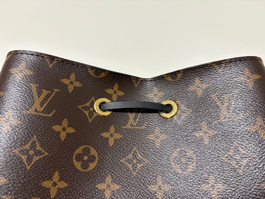Louis Vuitton LV Monogram NeoNoé MM 水桶包 型號 M44020 極新保存・金屬包膜保護・百搭經典-17