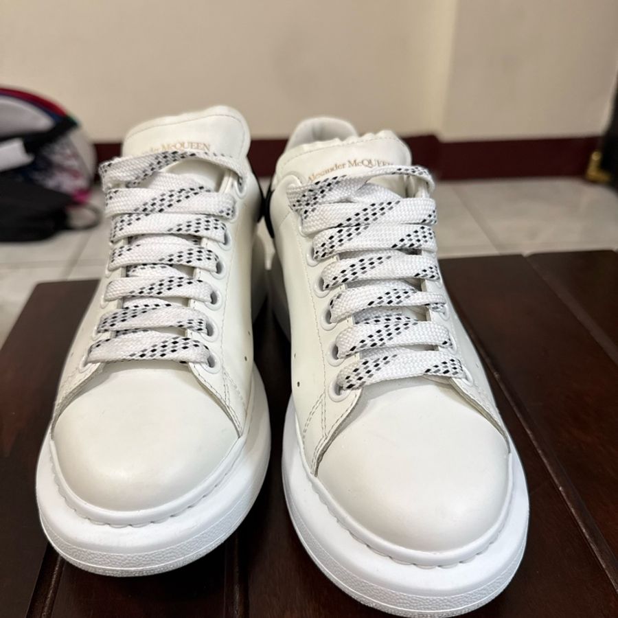 Alexander McQueen MCQ 黑尾小白鞋-3