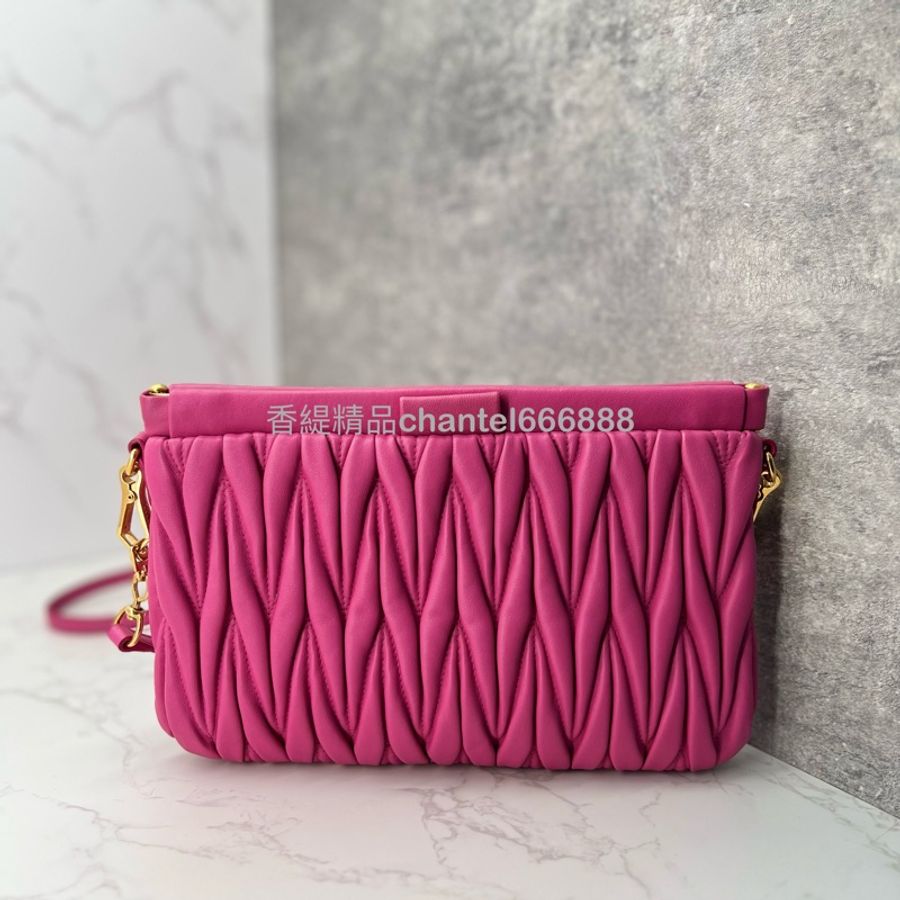 💗香緹國際精品💗 556 Miu Miu 小羊皮肩背包-6