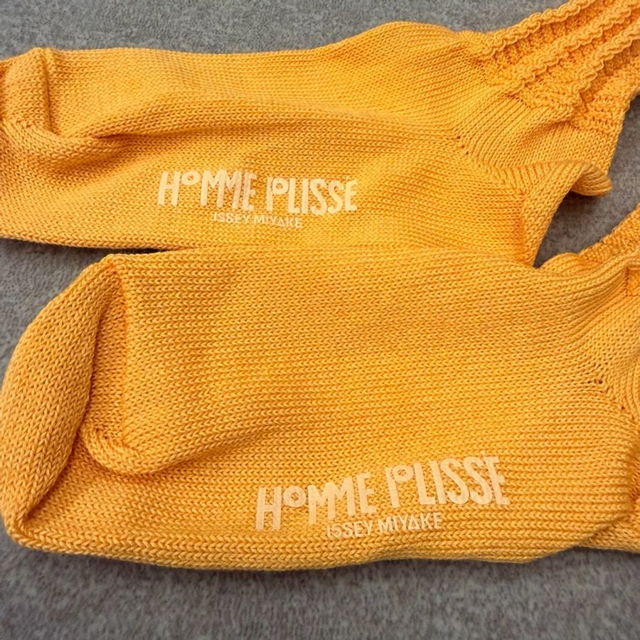 Homme Plisse 皺摺長襪 黃色-4