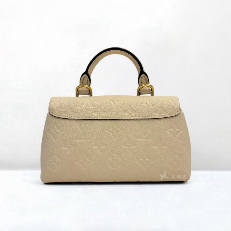 LV Nano Madeleine奶油色牛皮壓紋鍊條包M12145-4