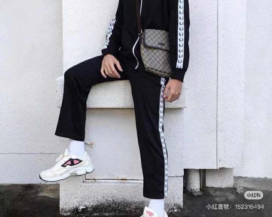 💥Gucci 防水 PVC 223666下蓋掀蓋磁釦 斜背包/郵差包（中性款）💥-3