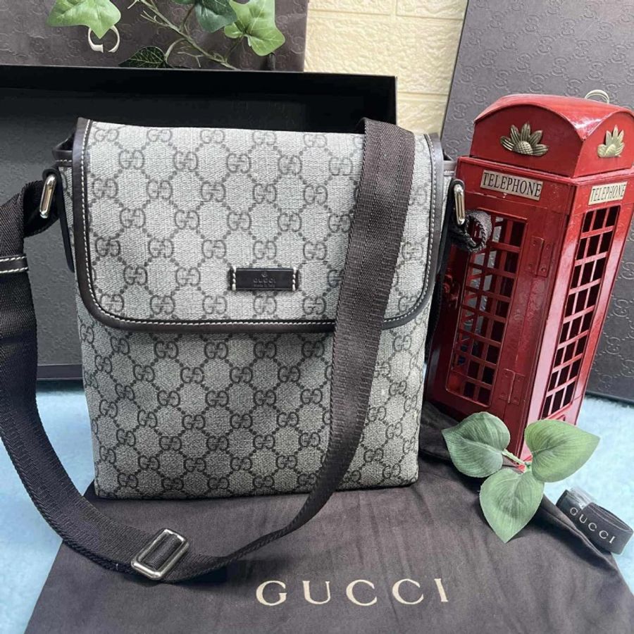 💥Gucci 防水 PVC 223666下蓋掀蓋磁釦 斜背包/郵差包（中性款）💥-9