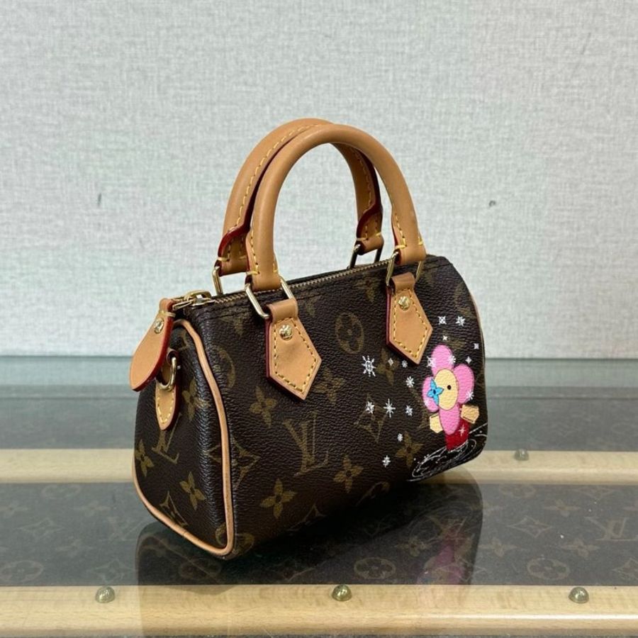 LV 聖誕節限定speedy nano手提斜背包 16*10*7.5 98新配件塵袋-4
