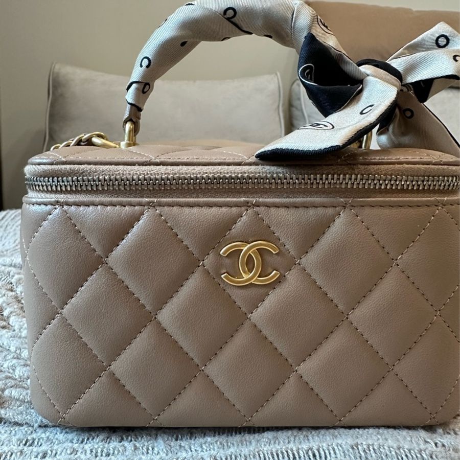 Chanel 長盒子 化妝包 側背包 米色 台灣專櫃購入全配-6