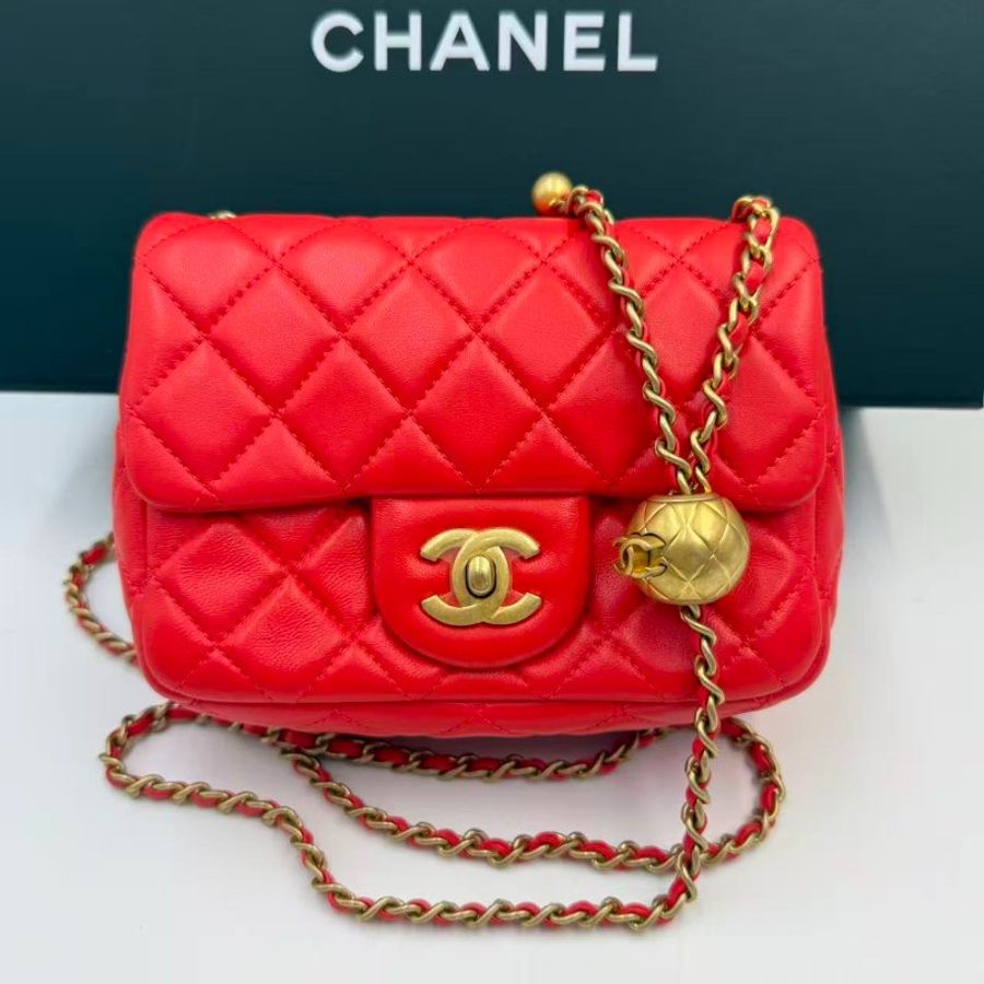 CHANEL Mini Flap Bag 珊瑚紅羊皮金球方胖子-0