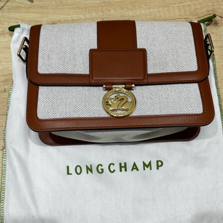 LONGCHAMP BOX-TROT小牛皮帆布拼接金屬LOGO翻蓋斜背包(M/白蘭地酒)-9