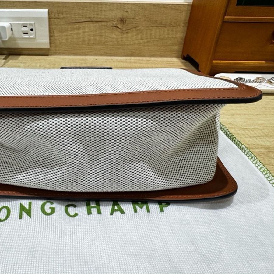 LONGCHAMP BOX-TROT小牛皮帆布拼接金屬LOGO翻蓋斜背包(M/白蘭地酒)-11