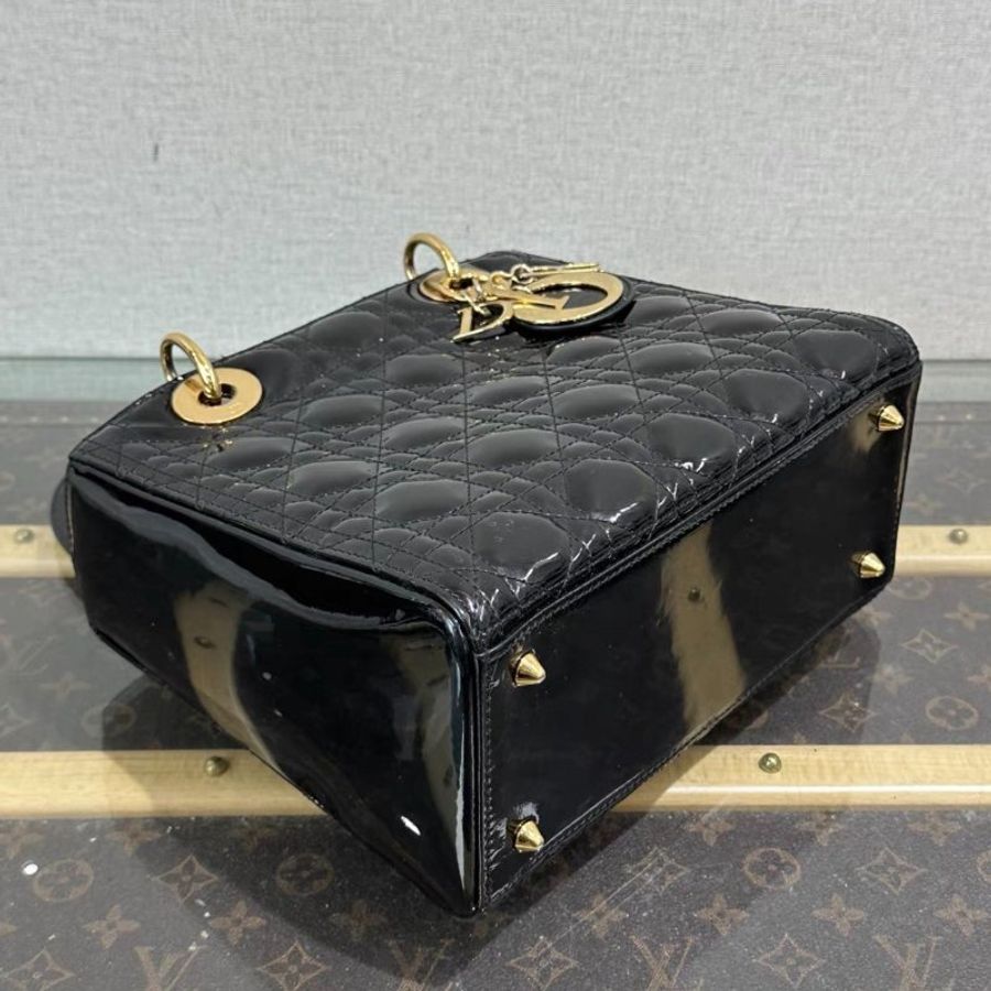 DIOR 黑金漆皮黛妃五格手提斜背包24*21*12 98新配件塵袋-3