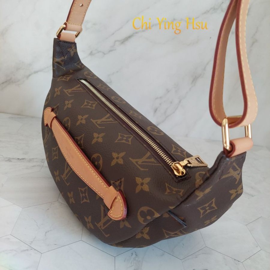 LV M43644 Bumbag🎀現品實拍 🎀 Monogram老花字紋 腰包 斜背包 胸口包-7