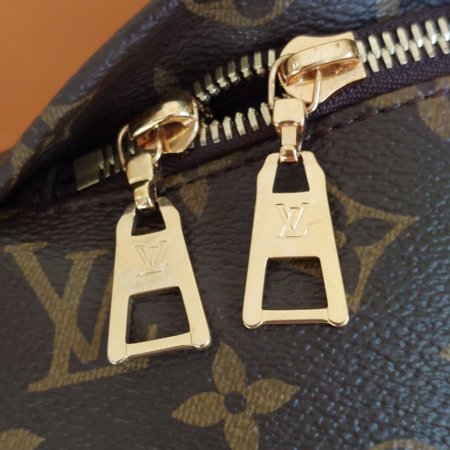 LV M43644 Bumbag🎀現品實拍 🎀 Monogram老花字紋 腰包 斜背包 胸口包-30