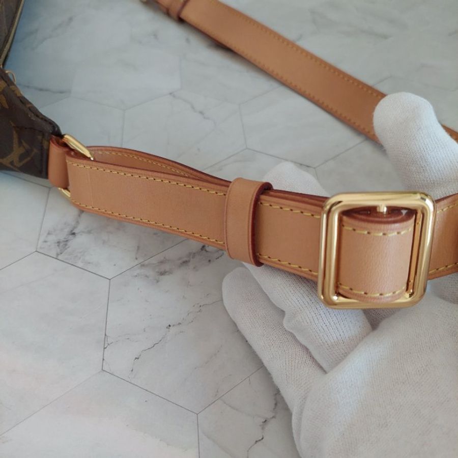 LV M43644 Bumbag🎀現品實拍 🎀 Monogram老花字紋 腰包 斜背包 胸口包-31