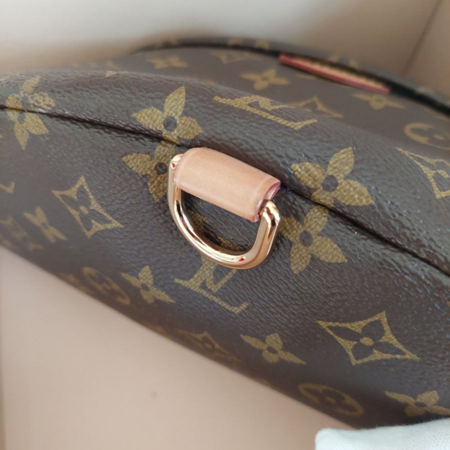 LV M43644 Bumbag🎀現品實拍 🎀 Monogram老花字紋 腰包 斜背包 胸口包-80