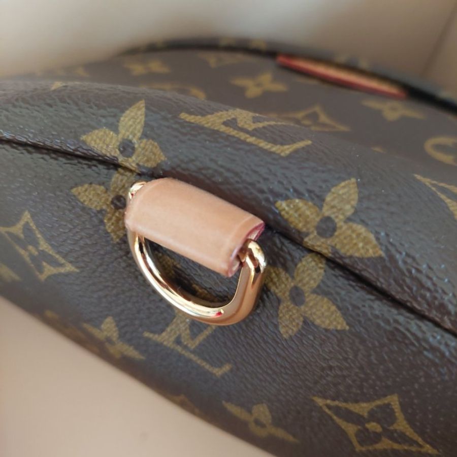 LV M43644 Bumbag🎀現品實拍 🎀 Monogram老花字紋 腰包 斜背包 胸口包-81
