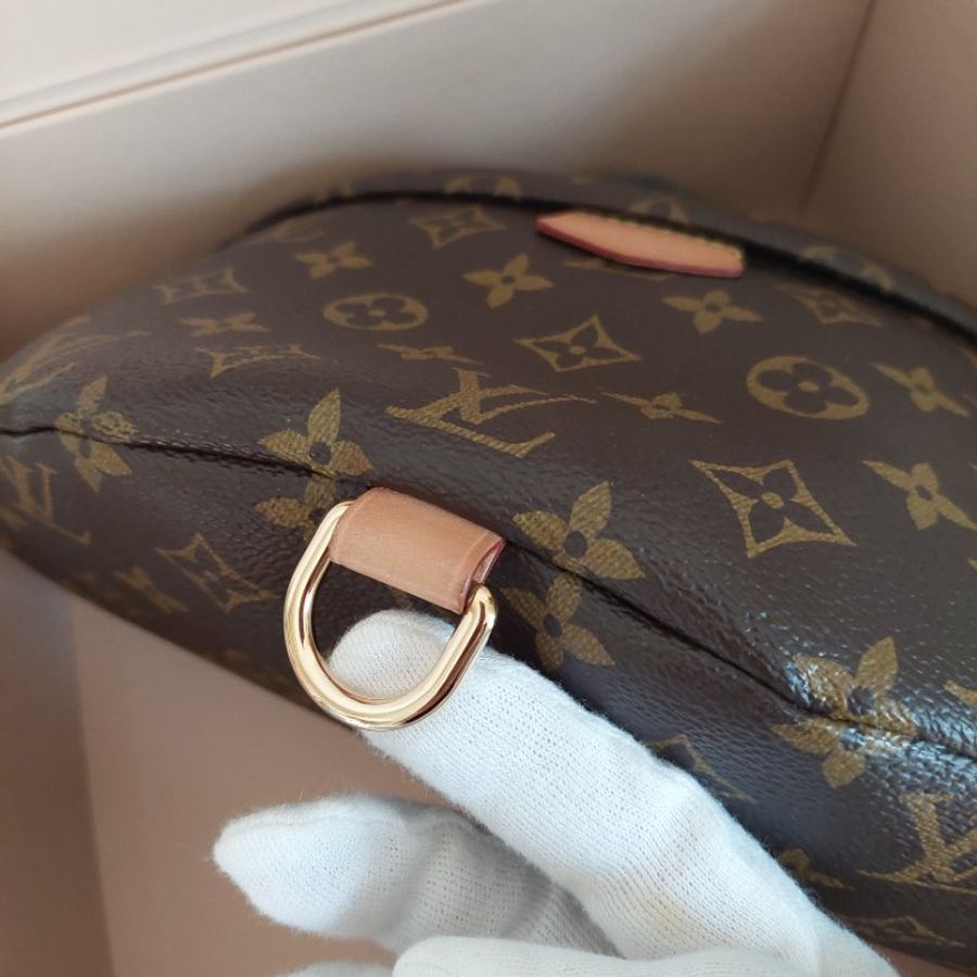 LV M43644 Bumbag🎀現品實拍 🎀 Monogram老花字紋 腰包 斜背包 胸口包-82