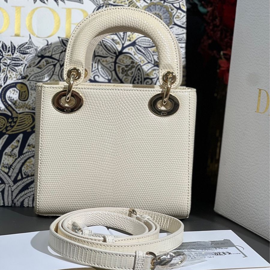 Dior三格白色蜥蜴皮金扣戴妃包,2021年購入-1