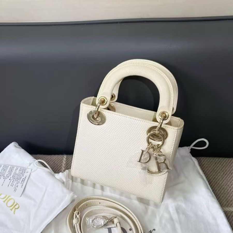 Dior三格白色蜥蜴皮金扣戴妃包,2021年購入-6