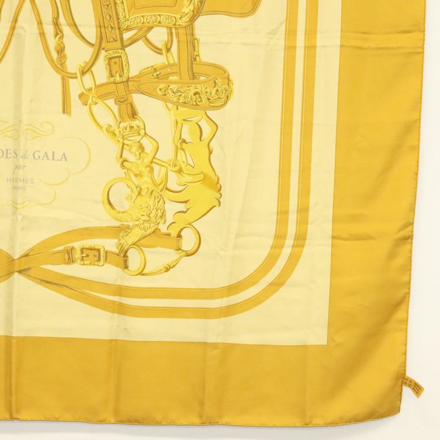 【日本直送】愛馬仕 Carre 140 絲巾 “BRIDES de GALA” 真絲金色 Auth 134922M-9