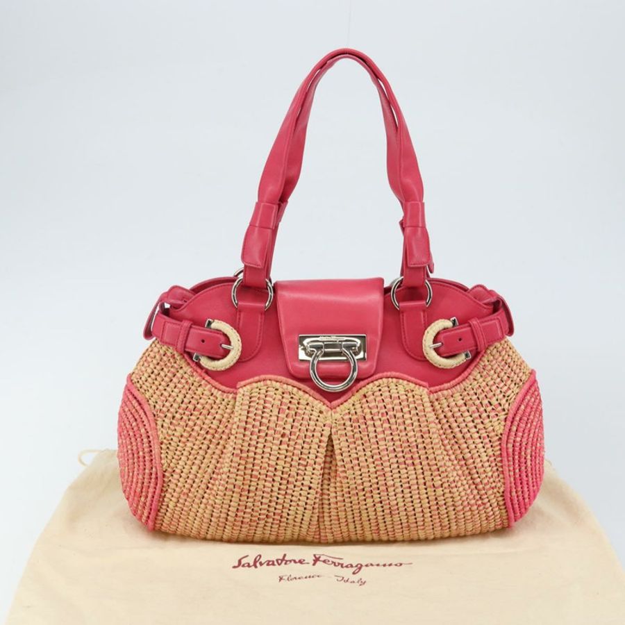 【日本直送】Salvatore Ferragamo Gancini 單肩包 拉菲草粉紅銀色 正品 143084-11