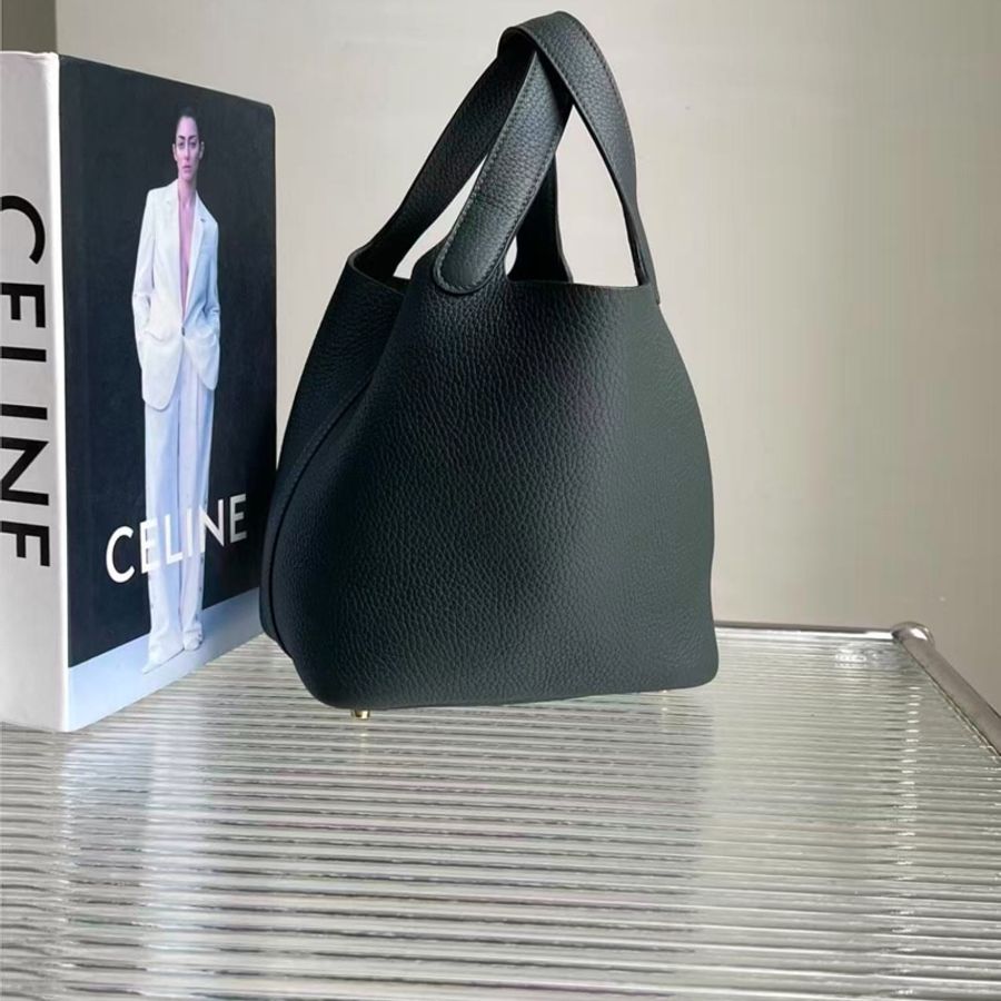 99🆕 W刻 HERMES/爱马仕 祖母绿金扣菜篮子18手提袋 尺寸:18*18*13 ,配件:尘袋 锁 钥匙 好价🉐️-1