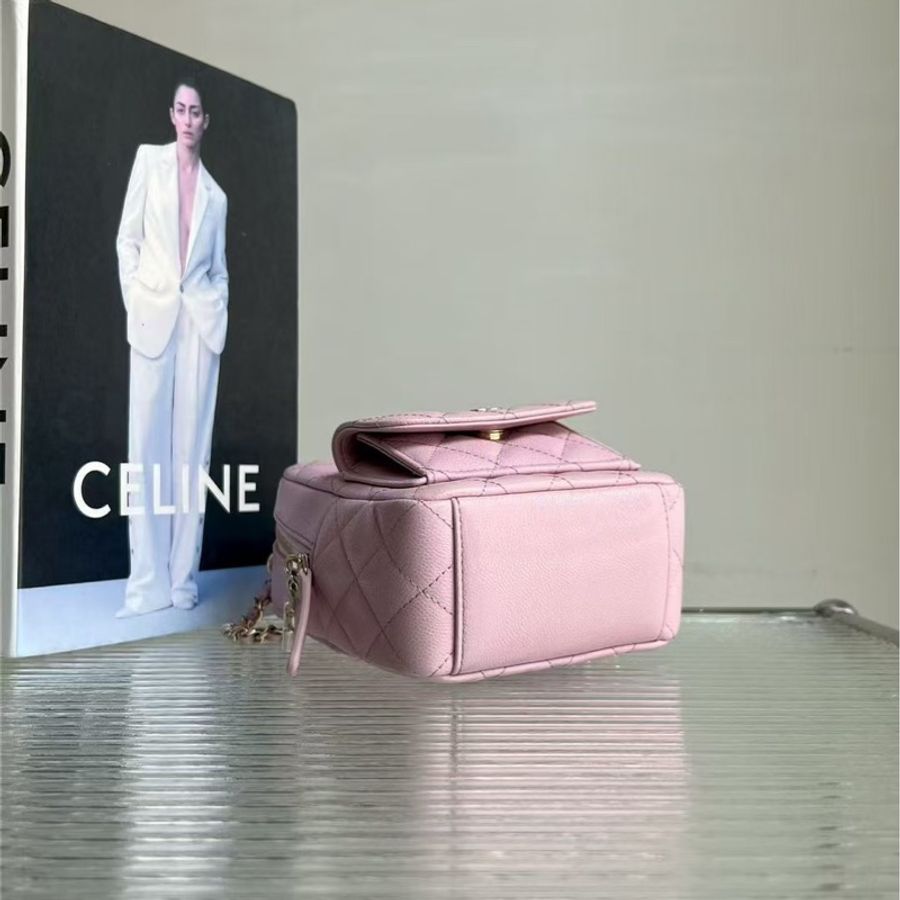 全🆕 Chanel/香奈兒 mini 櫻花粉小書包鏈條雙肩包芯片款,尺寸:14*18*7cm-2