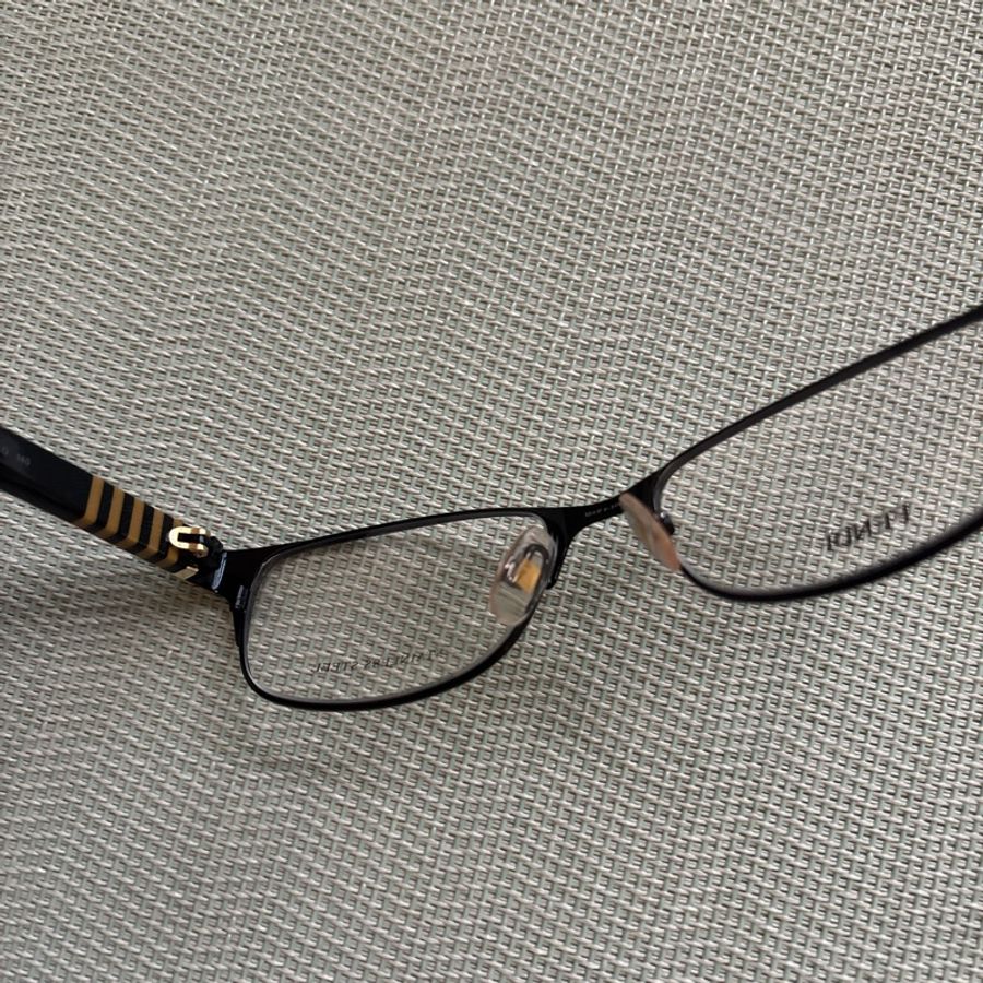 Fendi 黑色不鏽鋼光學鏡架 (不議價)-6