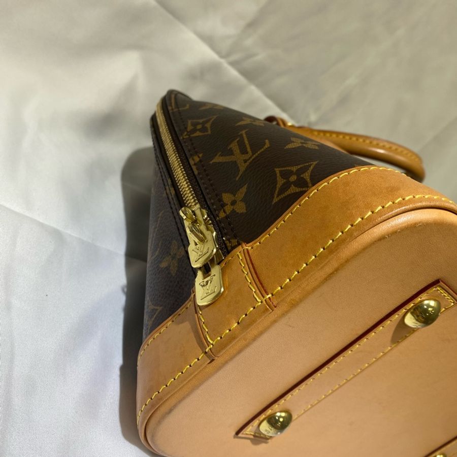 Lv Alma PM 貝殼包-10