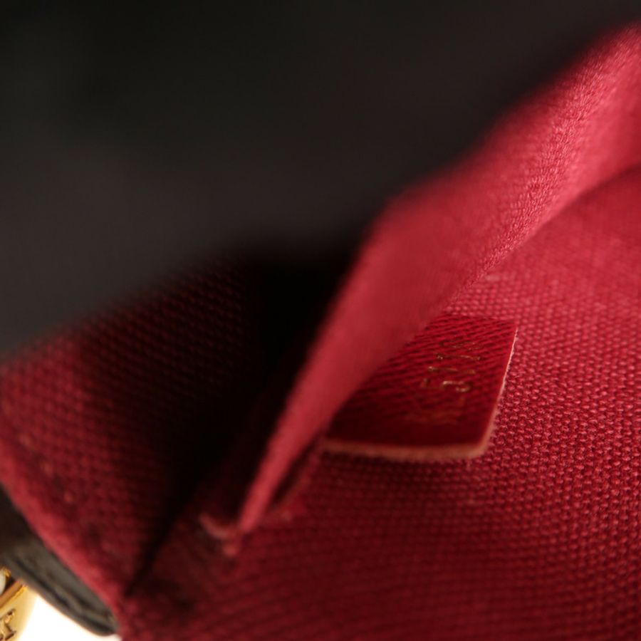 LOUIS VUITTON 【激減優惠】Monogram Pochette Felicie金扣鏈帶肩背袋-11