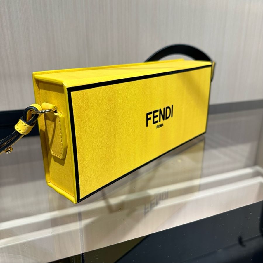 FENDI芬迪 字母Logo 盒子包单肩斜挎包-1