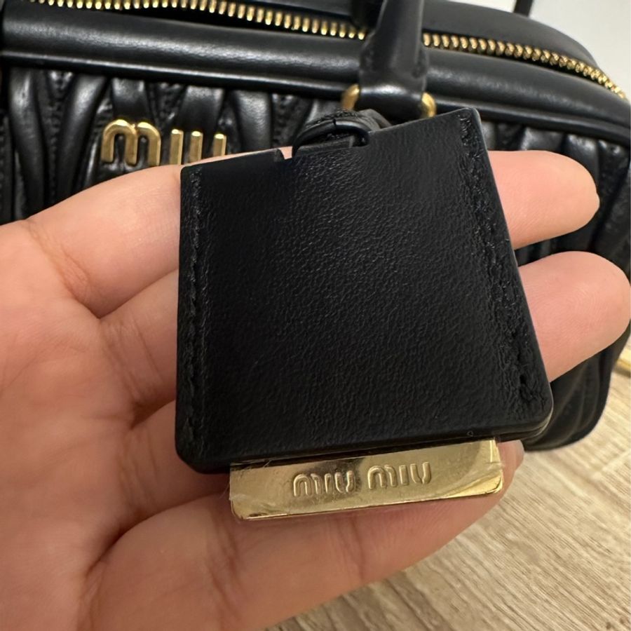 Miu Miu 皺摺保齡球包Arcadie納帕皮革大號-7