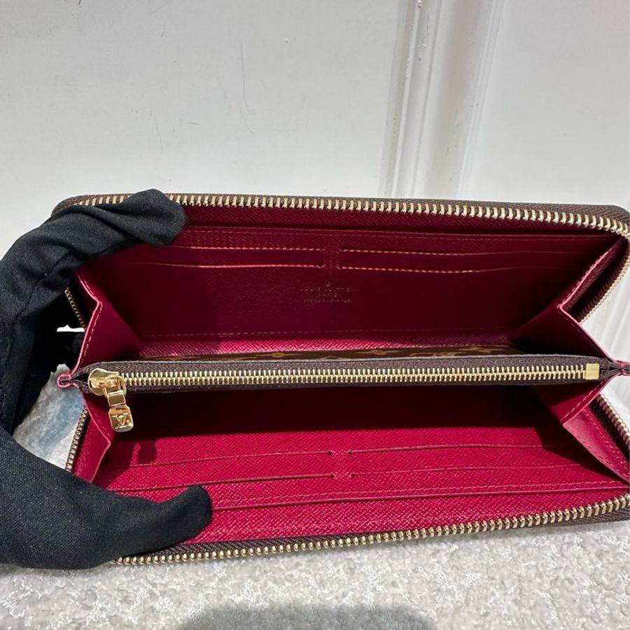 LOUIS VUITTON Monogram Zippy 長夾/紅拉鍊款-11
