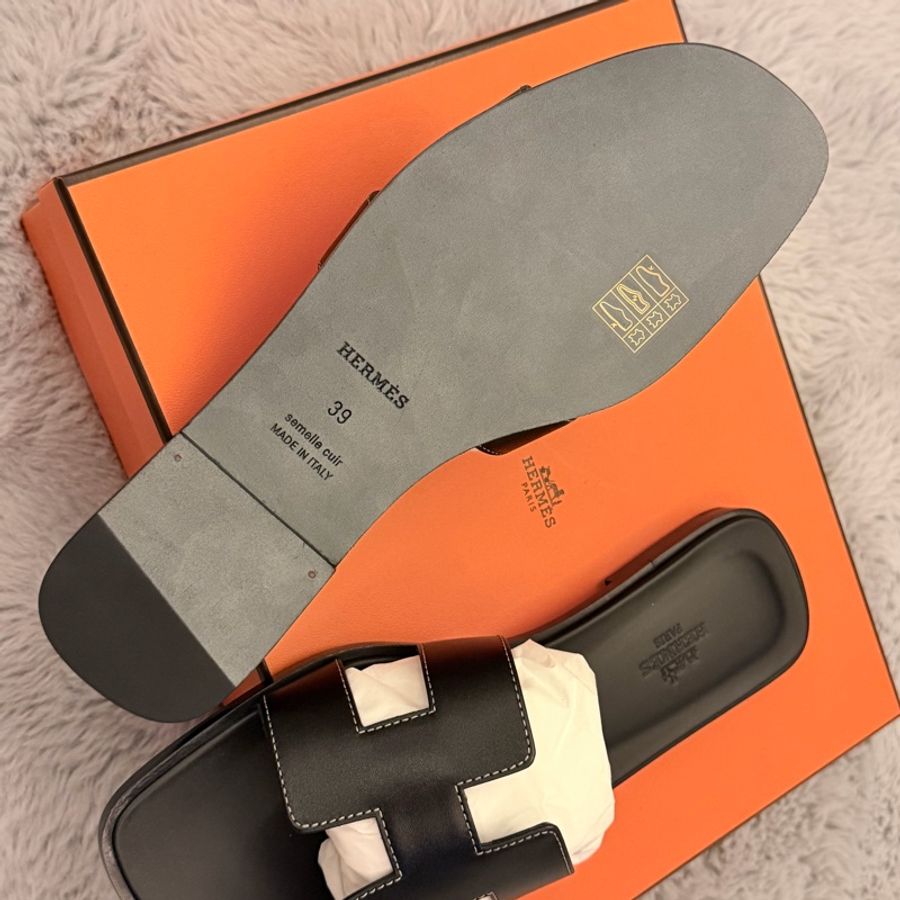 Hermes Black Oran 經典黑色走白線 涼鞋拖鞋 全新連盒連包裝39.0-3