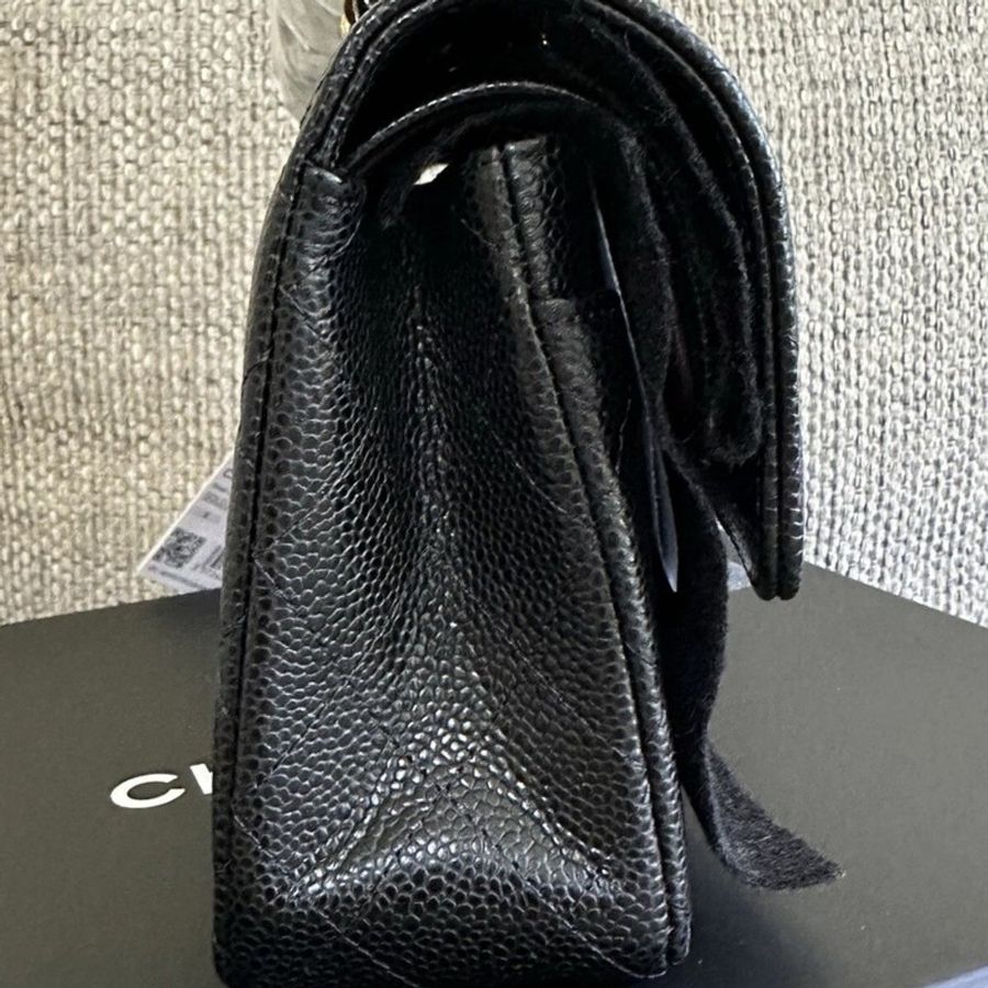 全新 Chanel Small Classic Handbag Grained Calfskin & Gold-Tone Metal Black-6