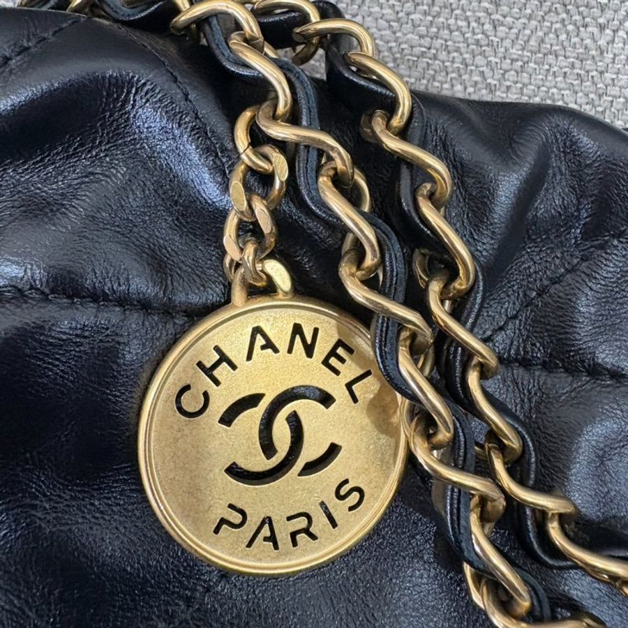 CHANEL 22BAG 中號 經典黑金 狀況新-3