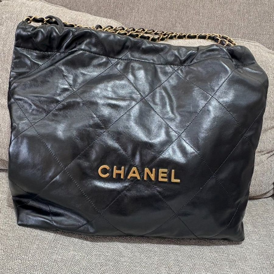 CHANEL 22BAG 中號 經典黑金 狀況新-5