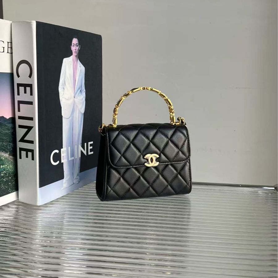CHANEL/香奈兒復古琺瑯手柄菱格皮穿鍊羊皮 Kelly 包,尺寸14.5 × 11.5cm-0