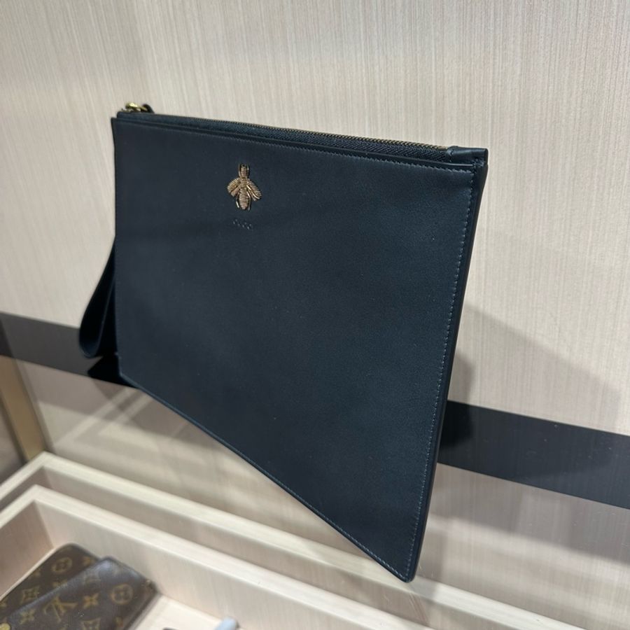 GUCCI古驰 Animalier系列 金属蜜蜂烫金 手拿包-12