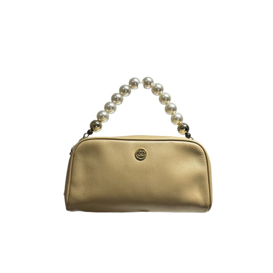 CHANEL CLUTCH BEIGE CALFSKIN GHW-0