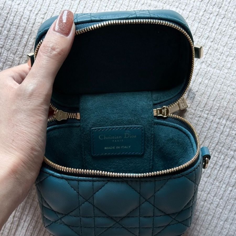 lady Dior micro vanity case微型化妝箱-9