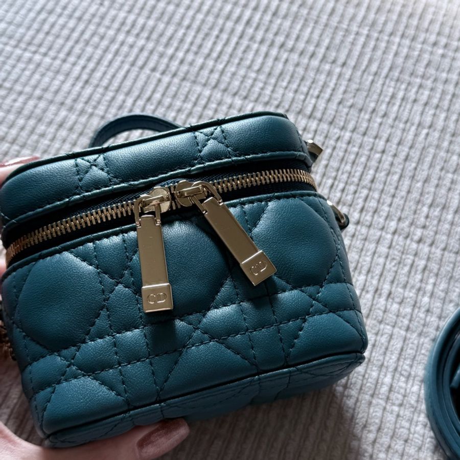 lady Dior micro vanity case微型化妝箱-10
