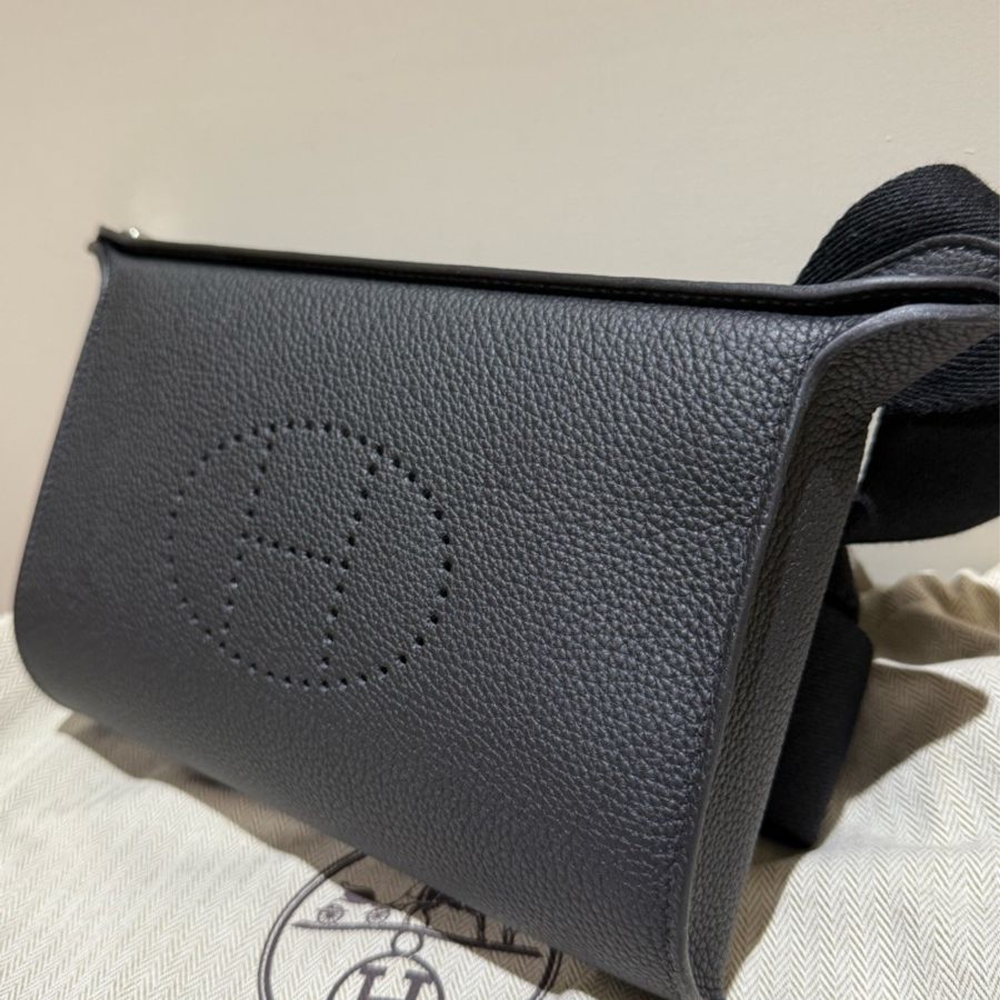 (99.9新 離櫃新品) HERMES 愛馬仕 Videpoche 黑色 原價154,000 B刻-2